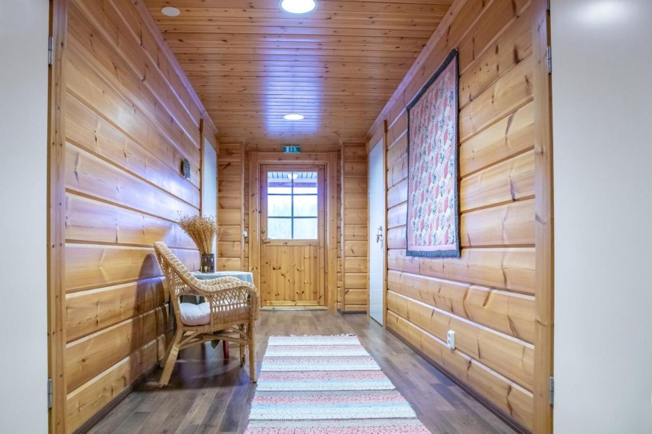 Guest House Haapaniemen Hirsikartano Idensalmi Exteriör bild