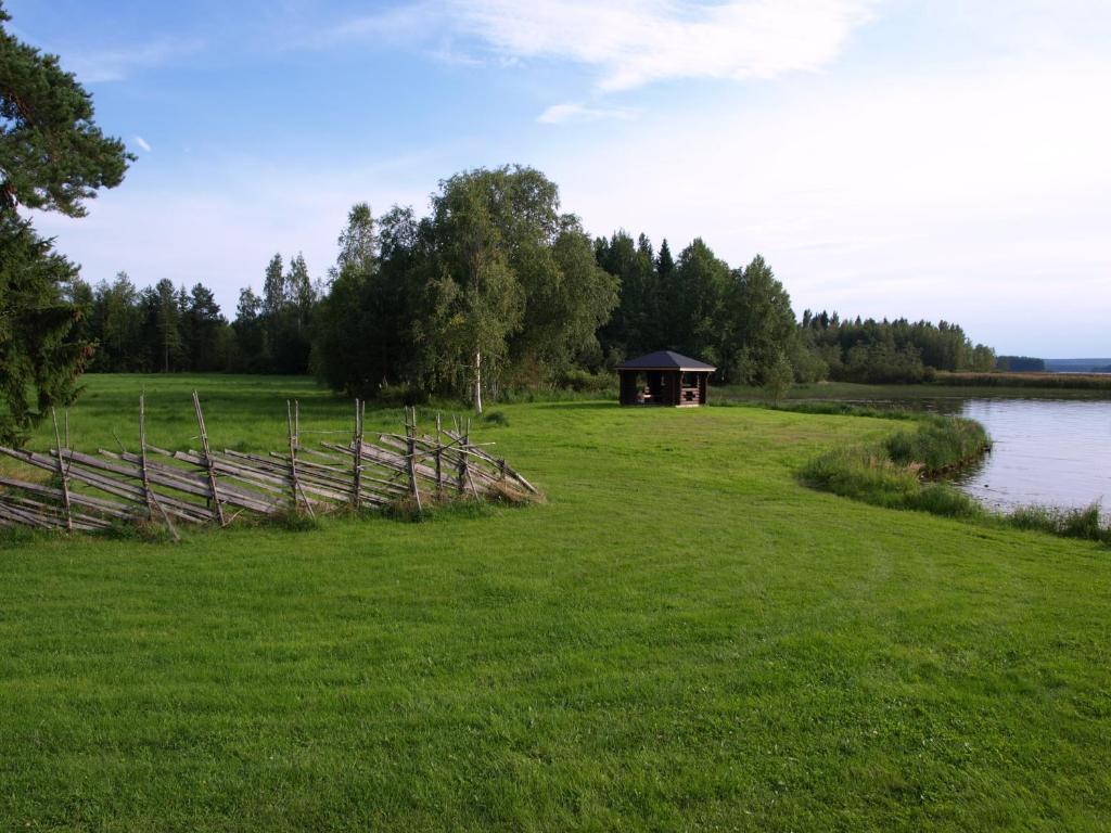Guest House Haapaniemen Hirsikartano Idensalmi Exteriör bild